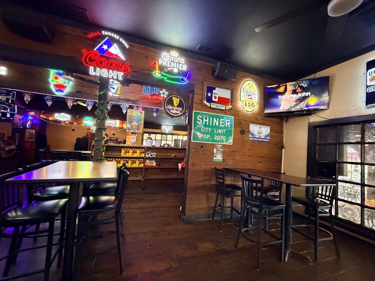 Uptown Pub photo 1