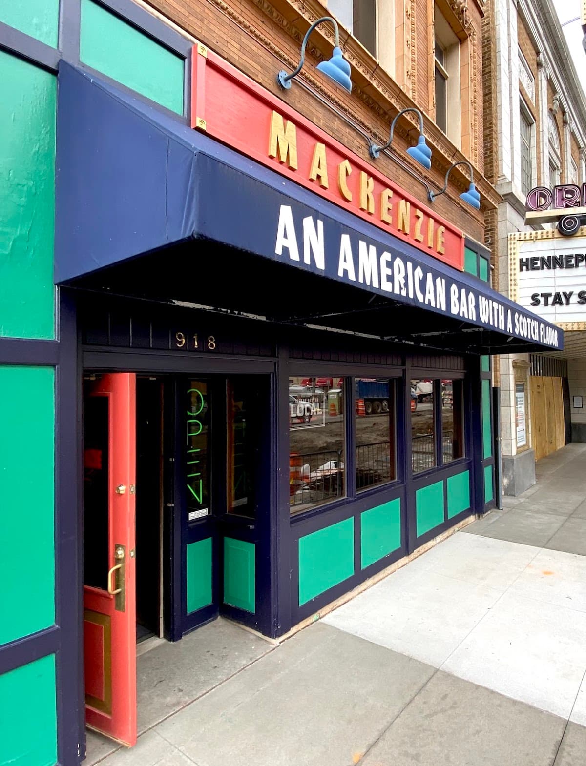 Mackenzie Pub photo 1