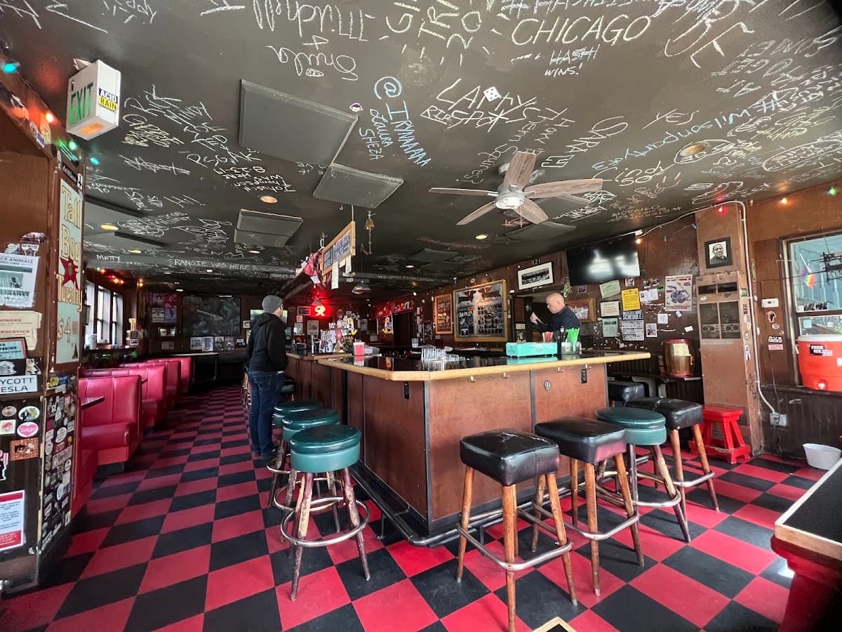 Streamline Tavern photo 1