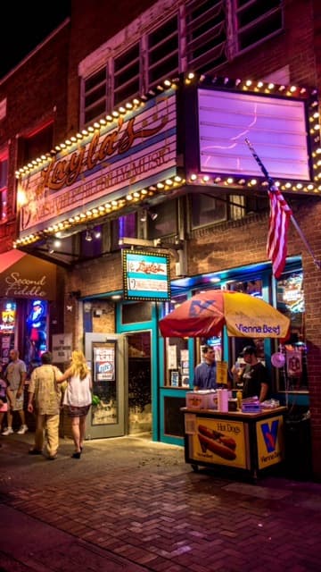 Layla's Honky Tonk photo 1