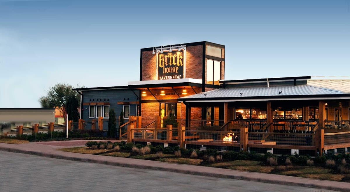Brick House Tavern + Tap photo 1