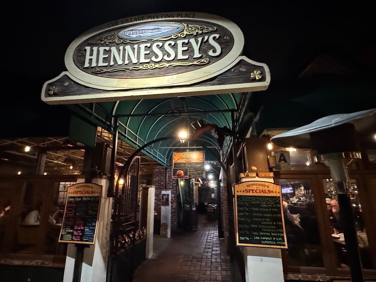 Hennessey's Tavern