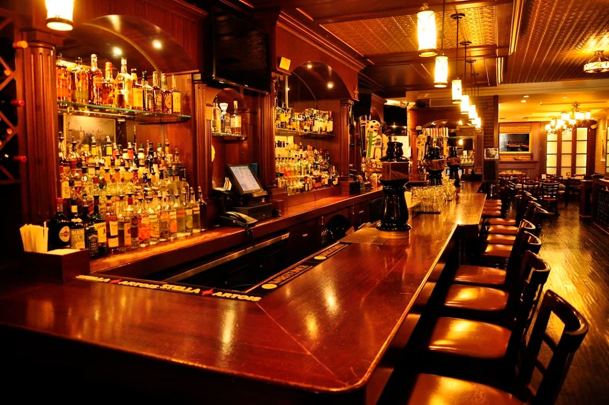 Ryan Maguire's Bar & Restaurant photo 1