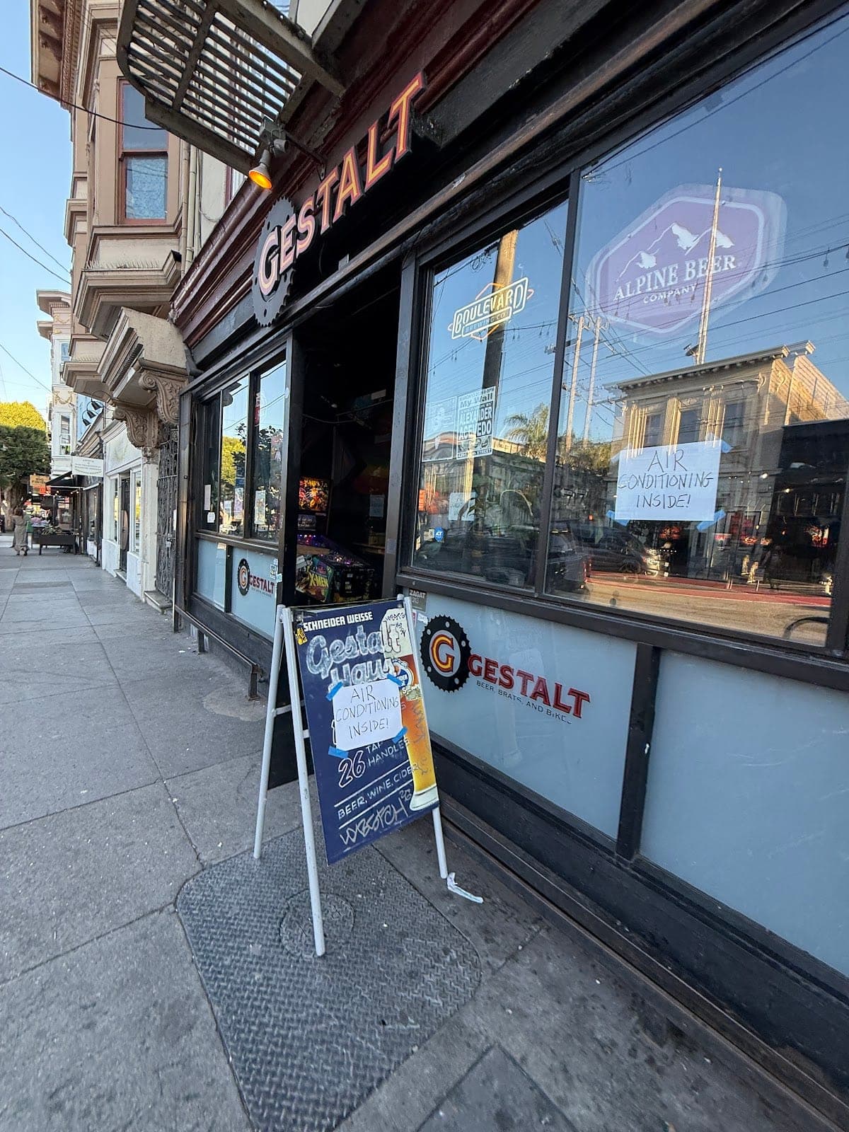 Gestalt Craft Beer Bar photo 1