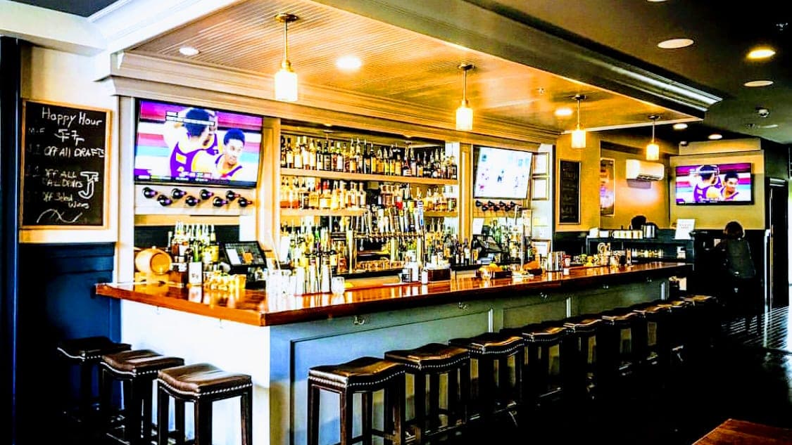 Jake's Tavern photo 1