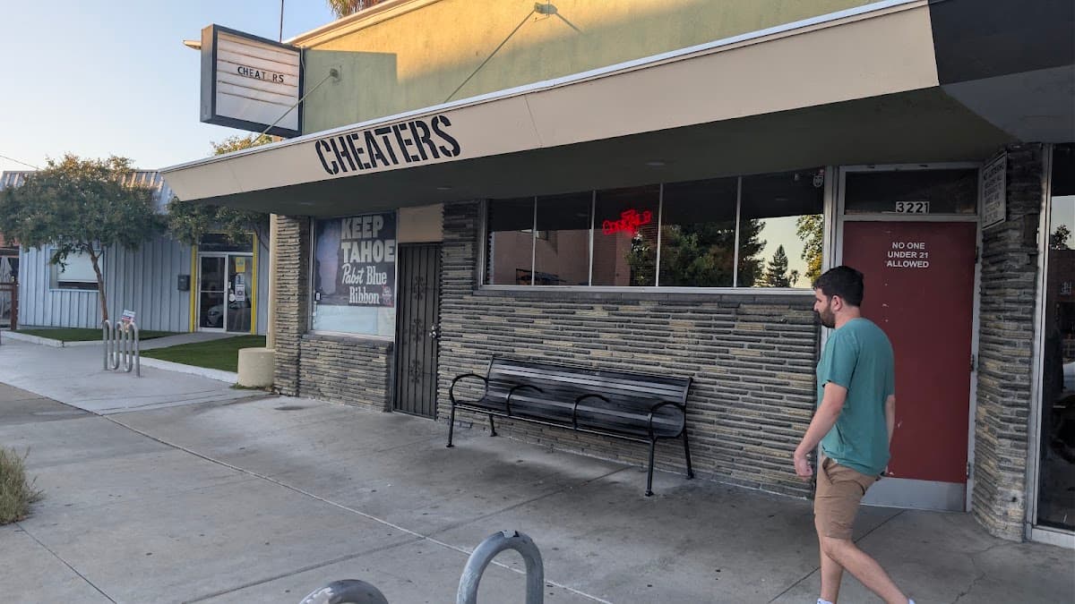 Cheaters Sports Bar
