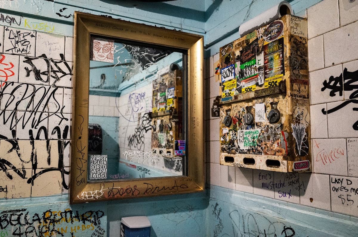 Mt Royal Tavern photo 1