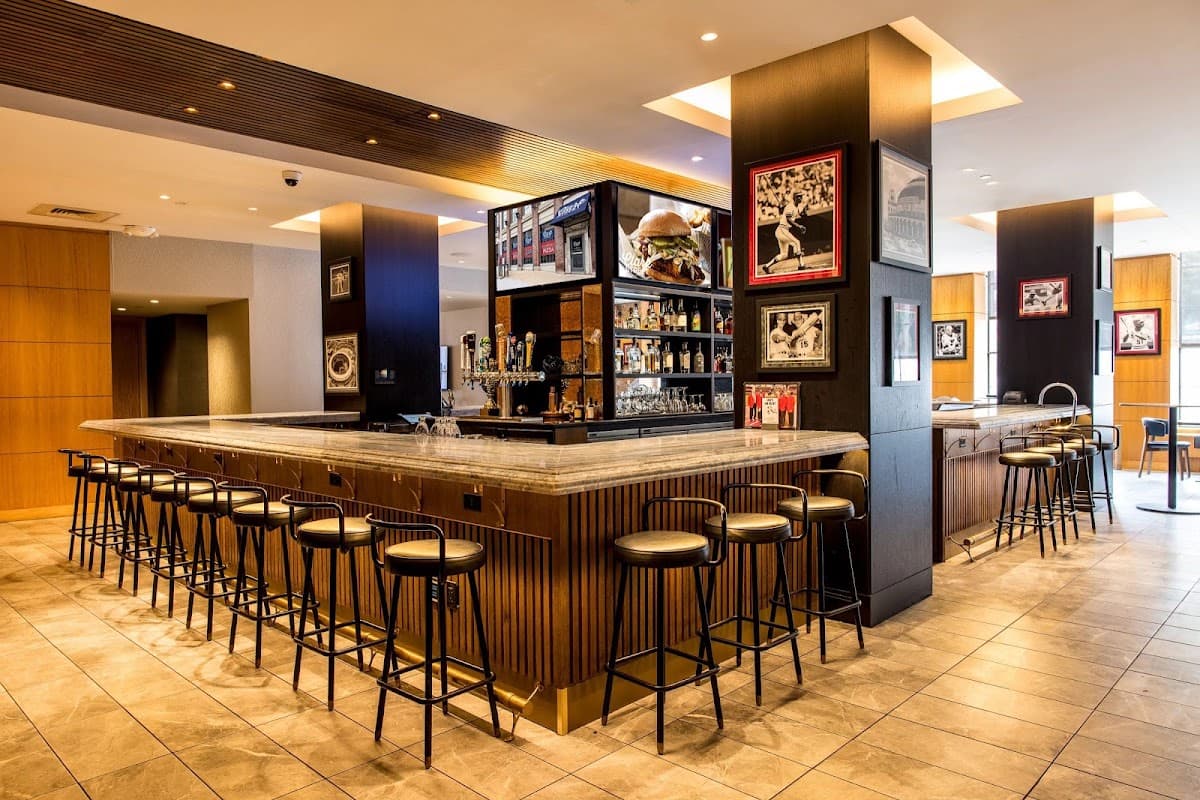 Clark Street Taphouse & Grill