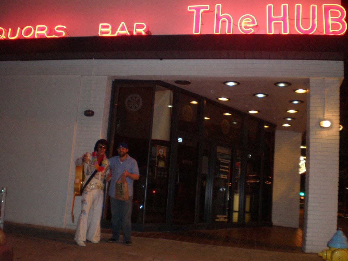 The Hub Bar photo 1