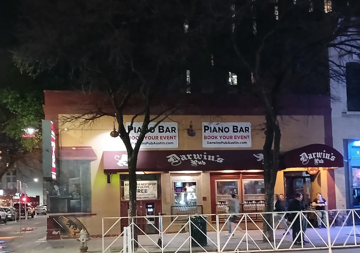 Darwin's Piano Bar photo 1