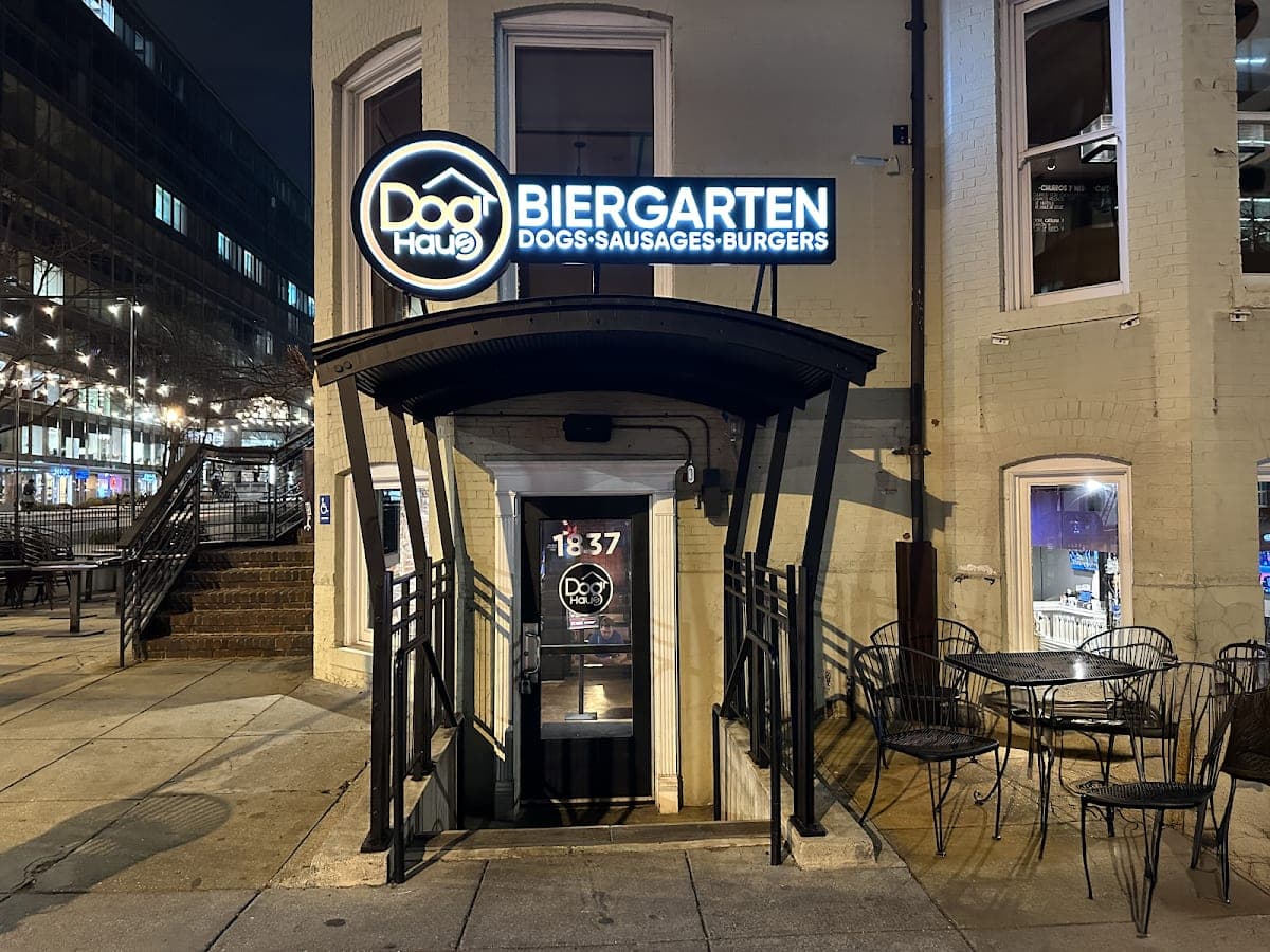 Dog Haus Biergarten Dupont (Washington DC)